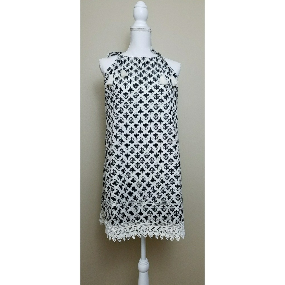NEW! Old Navy Tie Shoulder Swing Dress White Black